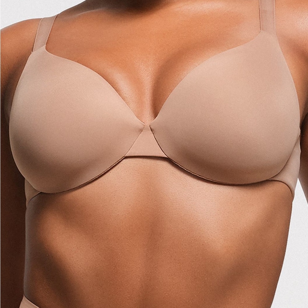 Skims Full Coverage Lightly lined bra